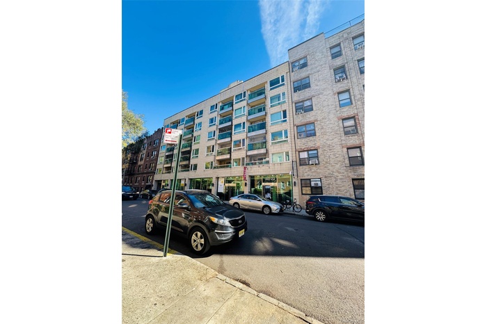 View of apartment building / complex