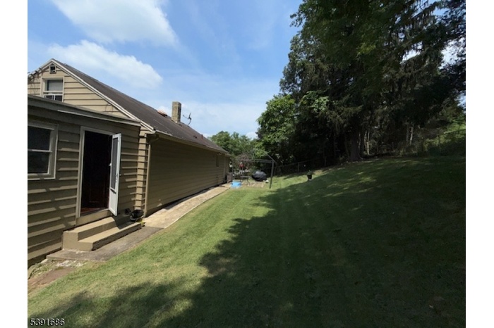 Image of listing
