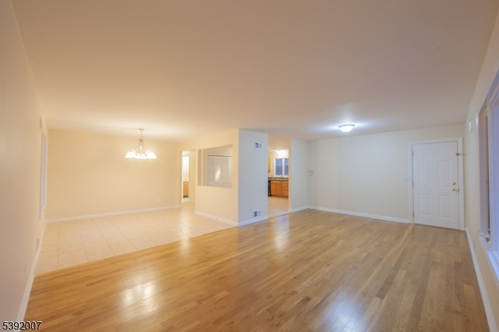 Livingroom2
