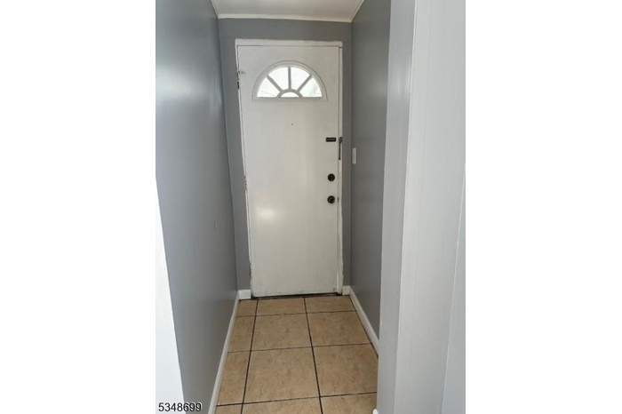 1St floor entrance