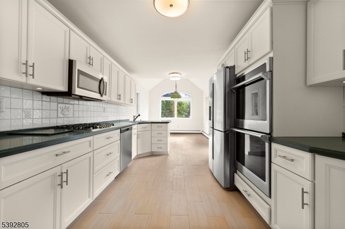 Eat In Kitchen
