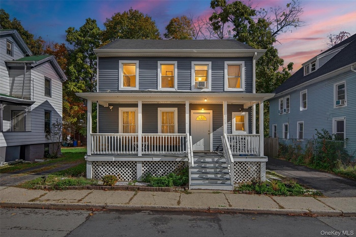 View of front of home featuring a porch