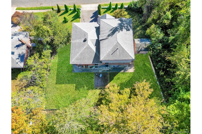 Aerial view of property and surrounding area