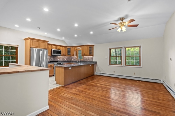 HARDWOOD FLOORS