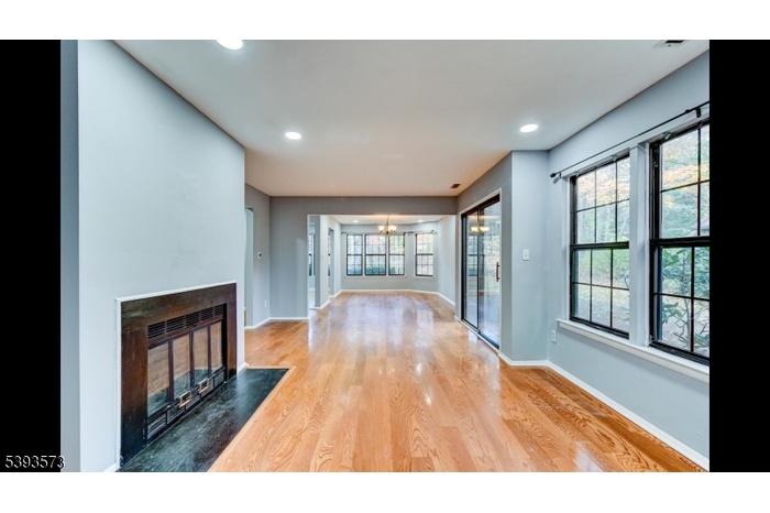 Foyer view to inside