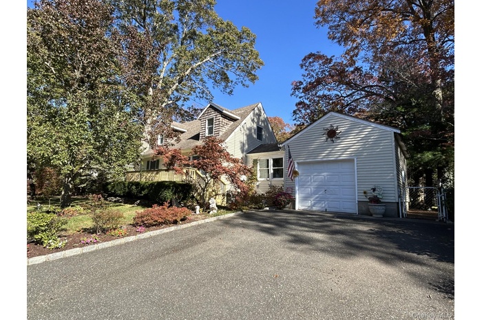 Wide Driveway line with Belgium Block