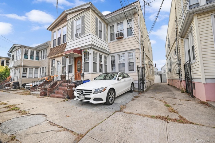 View of front facade