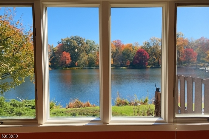 Lakefront Views From Family Rm