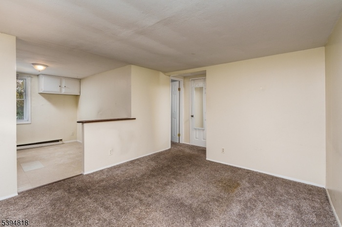 Living Room to 1 Bedroom Apt