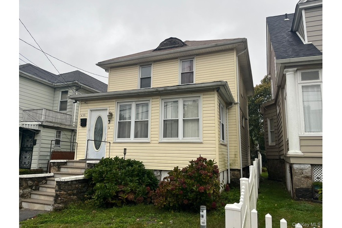 View of front facade