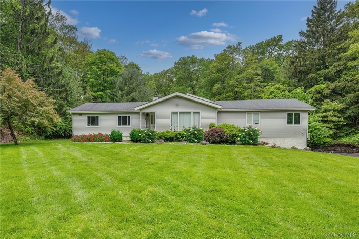 Fabulous Ranch on 2 acres of property.