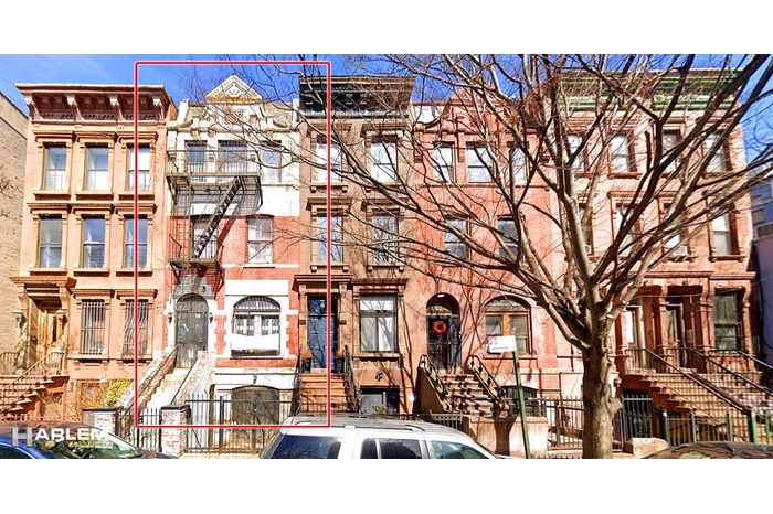 Row Facades with Property Outlined