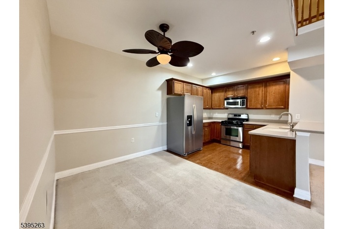Dining area / Kitchen