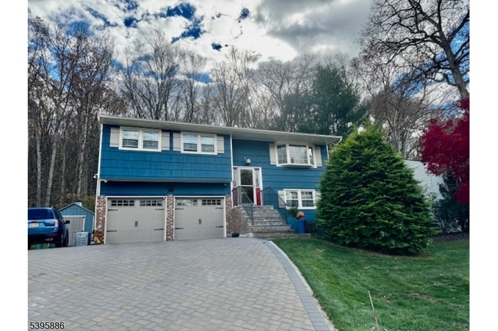 front paver driveway