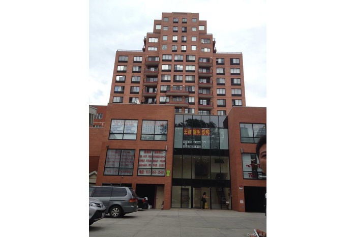 View of apartment building / complex