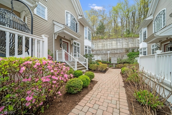Belgium block walkway