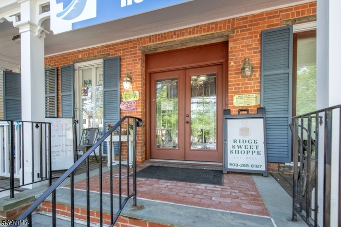 31 South Finley - Front Porch