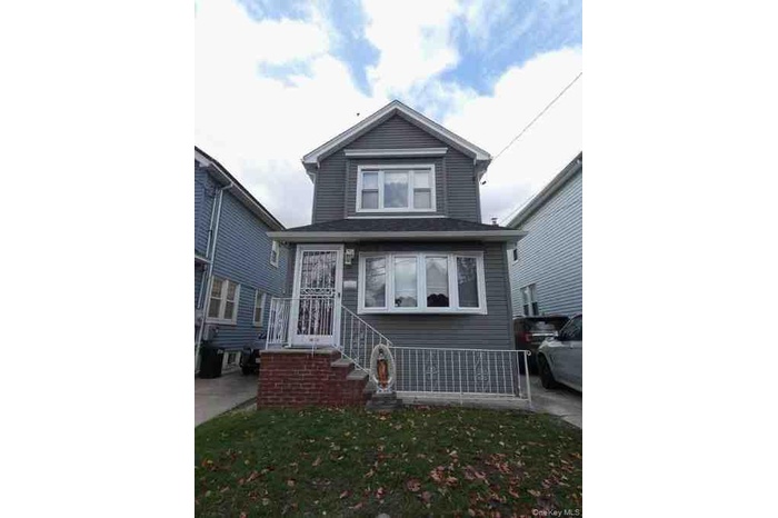 View of front of home with a front yard