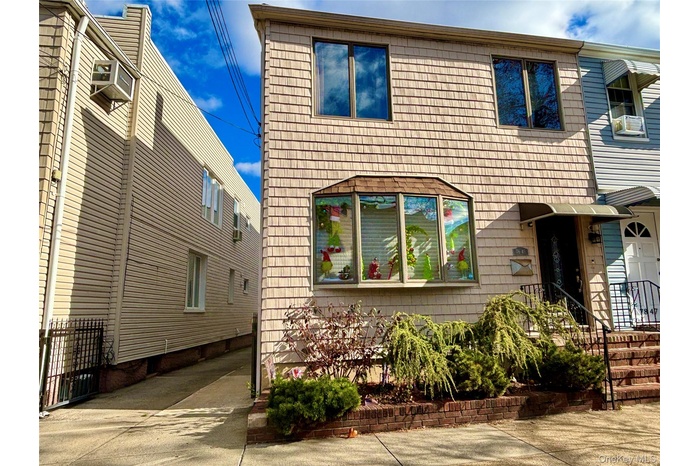 View of front facade