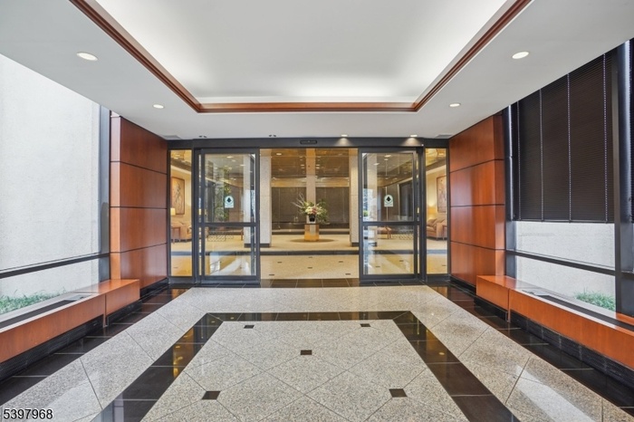 Entrance to Claridge II