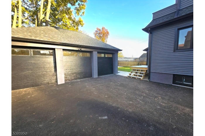 3 car garage