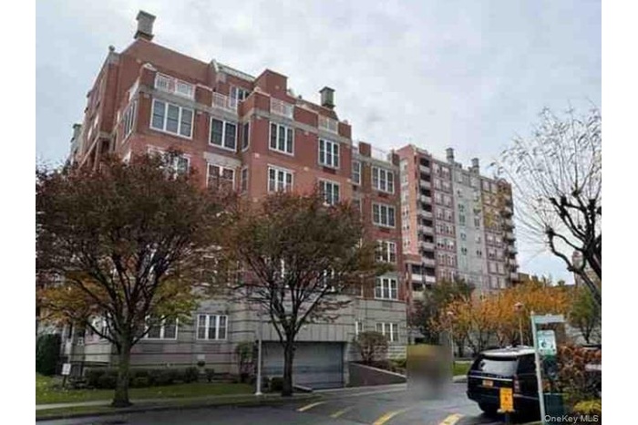 View of apartment building / complex