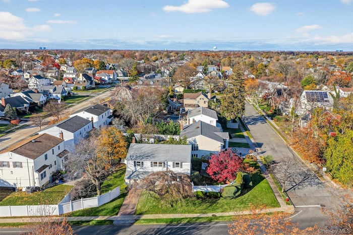 Welcome to 603 Foxhurst Road!