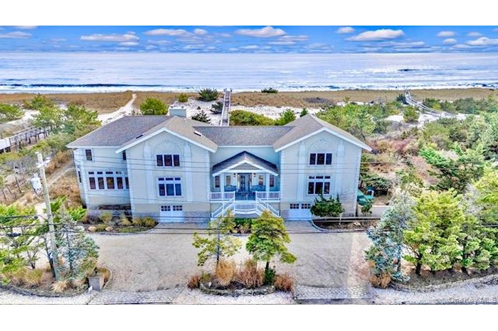Front of Home Showing Ocean