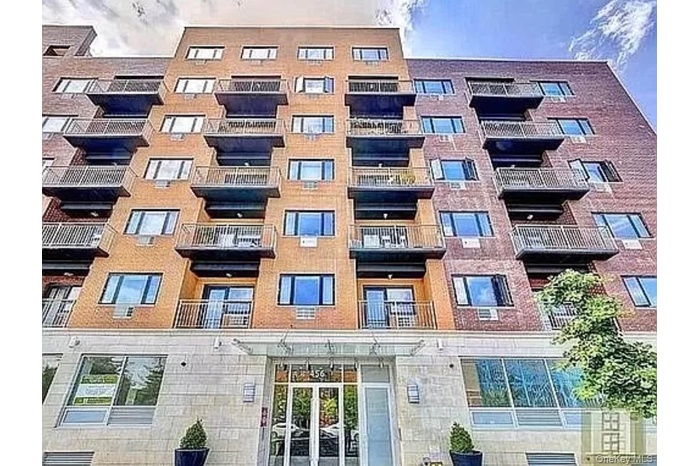 View of apartment building / complex