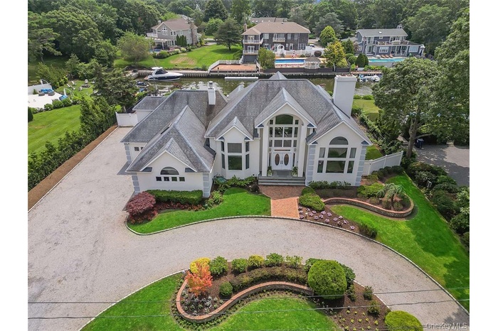 Aerial view of property and surrounding area
