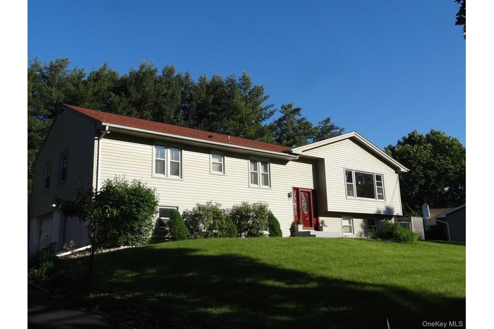 Welcome to 23 Pasture Lane