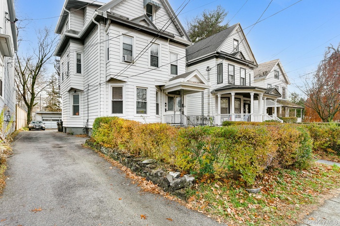 Well maintained 3 -4 family house .