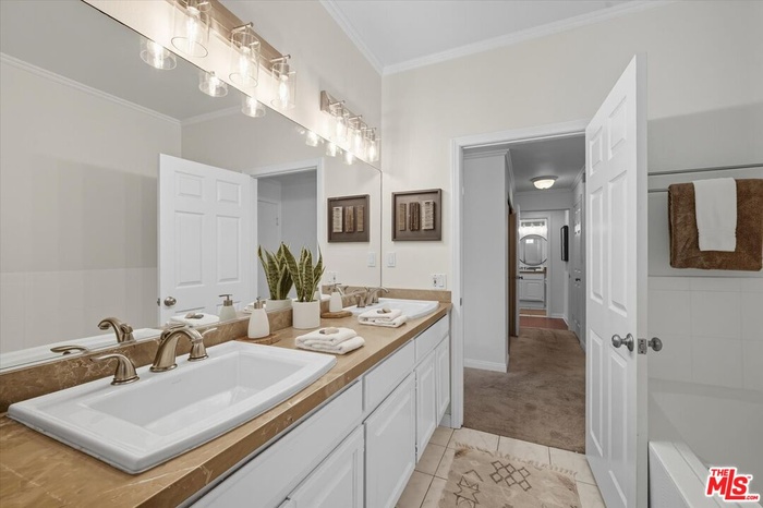 Primary EnSuite Bthrm