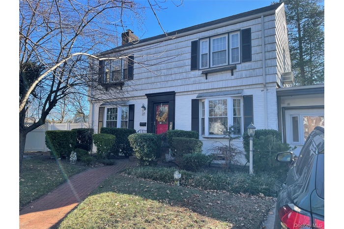 Expanded Colonial home on Cul-De-Sac