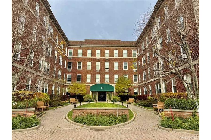 View of home's community