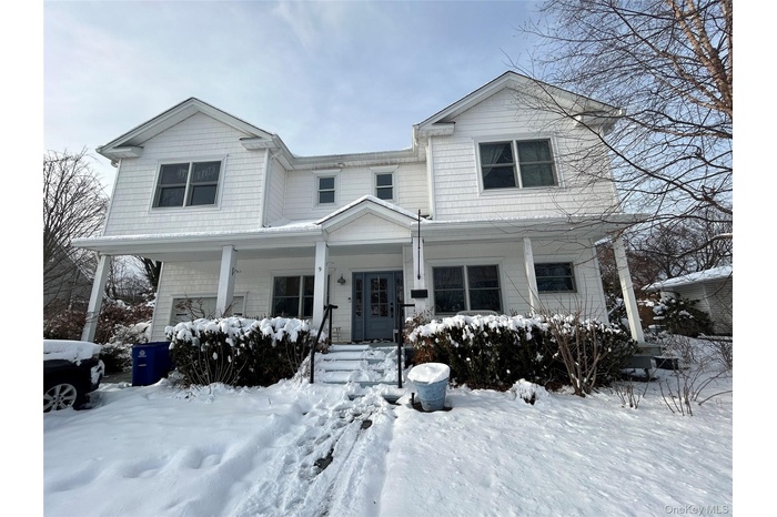 9 Floral Lane, Saint James