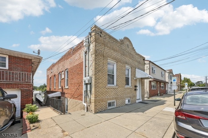 Side Entrance Apartment