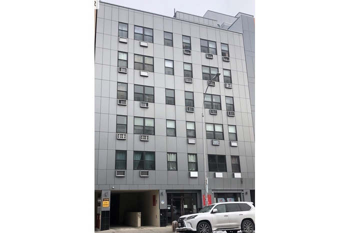 View of apartment building / complex