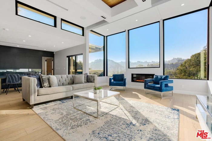 Living Room w/ Fireplace