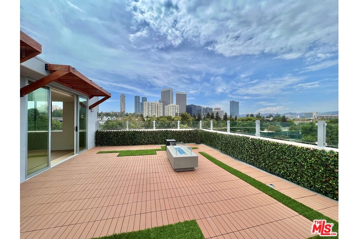 Private rooftop with firepit,