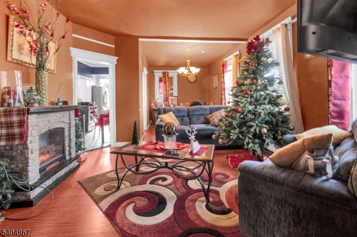 1st floor living room