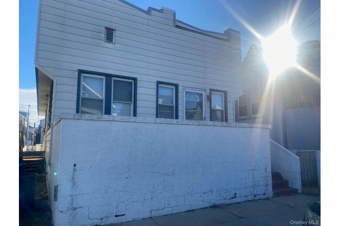 Front view of single family home