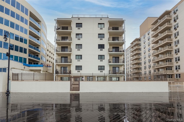 420 Shore Road - Boutique Building