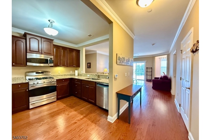 Kitchen - entry foyer