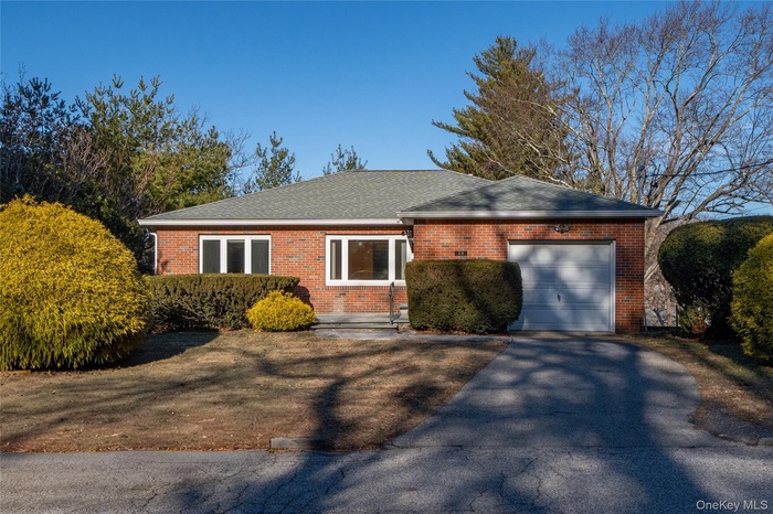 Welcome to 23 Bradley Street.