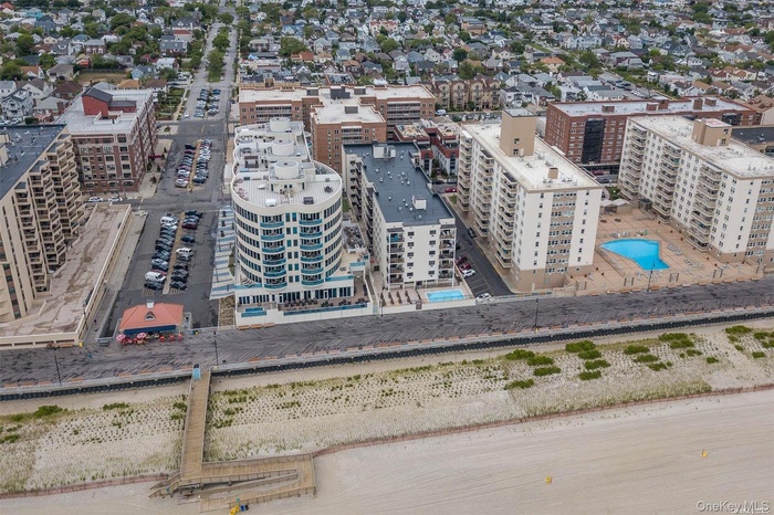 Right on Lincoln Beach