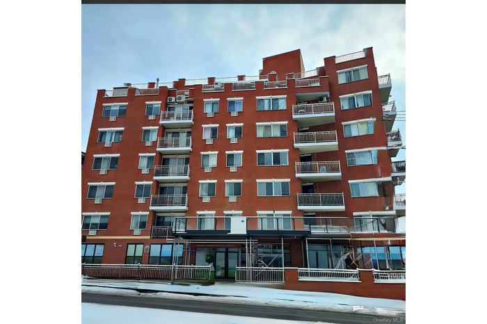 View of apartment building / complex