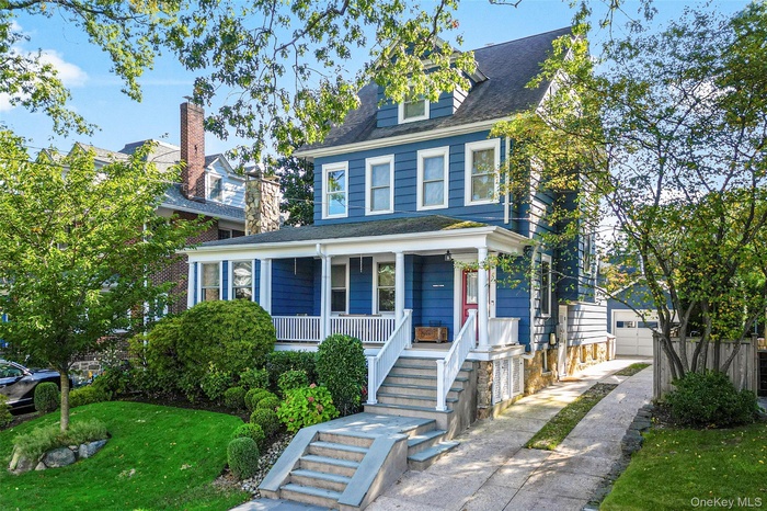 Dreamy farmhouse Victorian: welcome to 5 Gerlach Place!