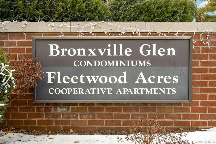 Welcome to Bronxville Glen, one of the area's most desirable gated communiuty.