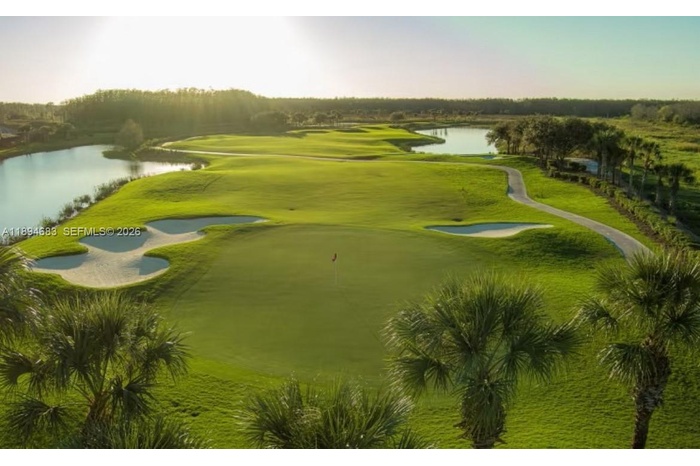 1-story Abbeyville single family 3/2/2 on lake